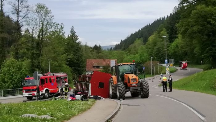 Unfälle: Umgekippter Maiwagen in Südbaden war nicht zugelassen