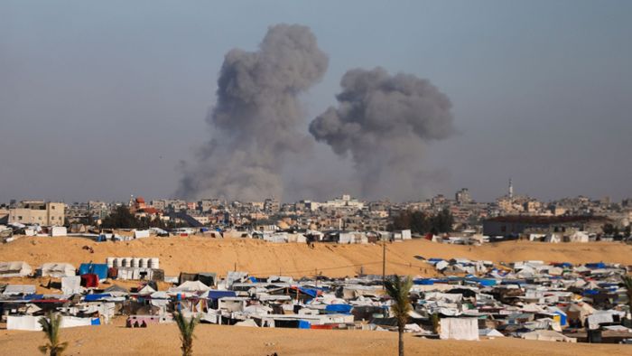 Krieg in Nahost: Israels Militär rückt näher an Grenzübergang bei Rafah